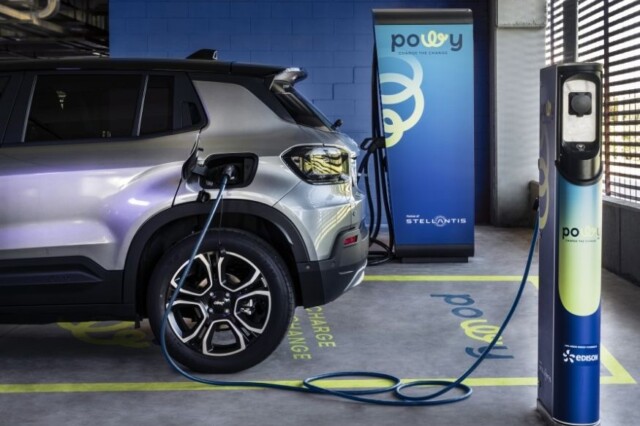 Electric vehicle charging station: shopping malls and hotels