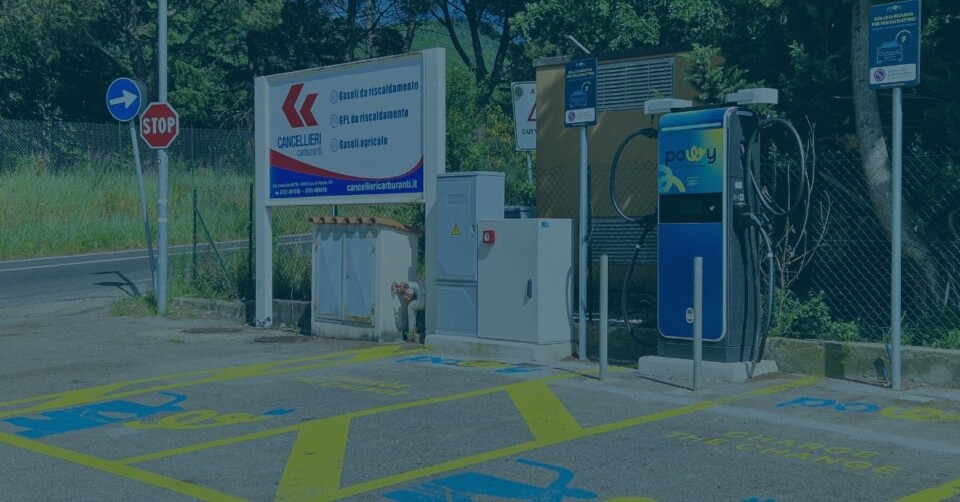 Infrastrutture di ricarica auto elettriche Powy per parcheggi pubblici e privati