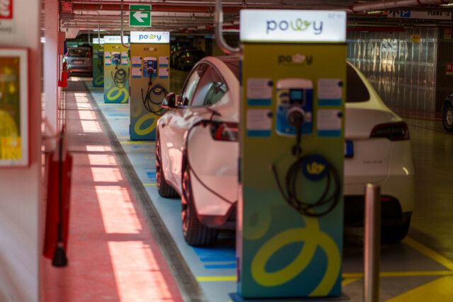 electric car charging stations parking lots Powy