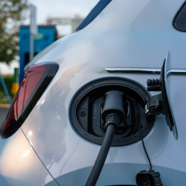 Auto Elettrica Silenzio