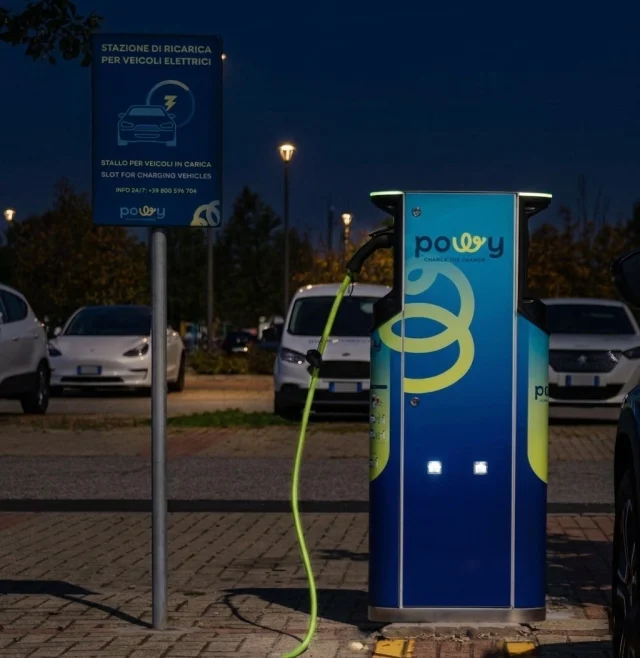 Ricarica Auto Elettrica Notte